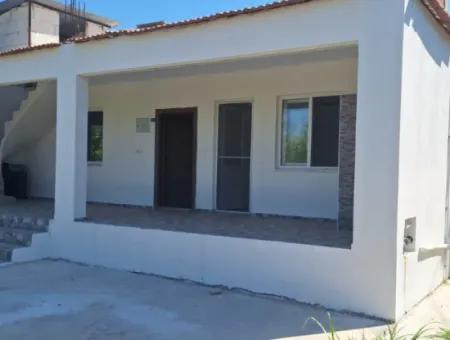 Freistehendes Dorfhaus Zu Verkaufen In Muğla Köyçeğiz Beyobası Nachbarschaft