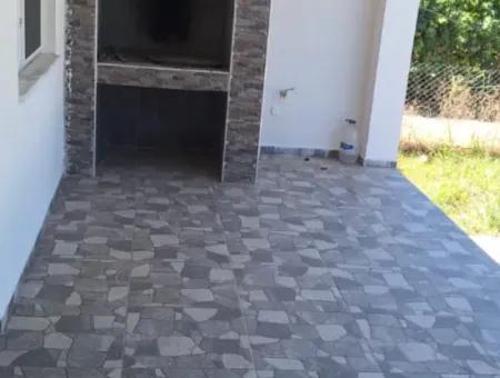 Freistehendes Dorfhaus Zu Verkaufen In Muğla Köyçeğiz Beyobası Nachbarschaft